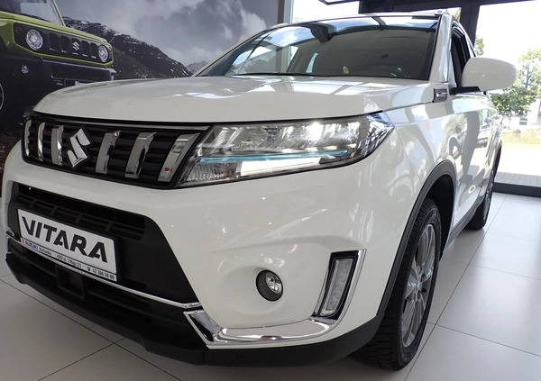 Suzuki Vitara cena 105900 przebieg: 5, rok produkcji 2024 z Kamień Krajeński małe 79